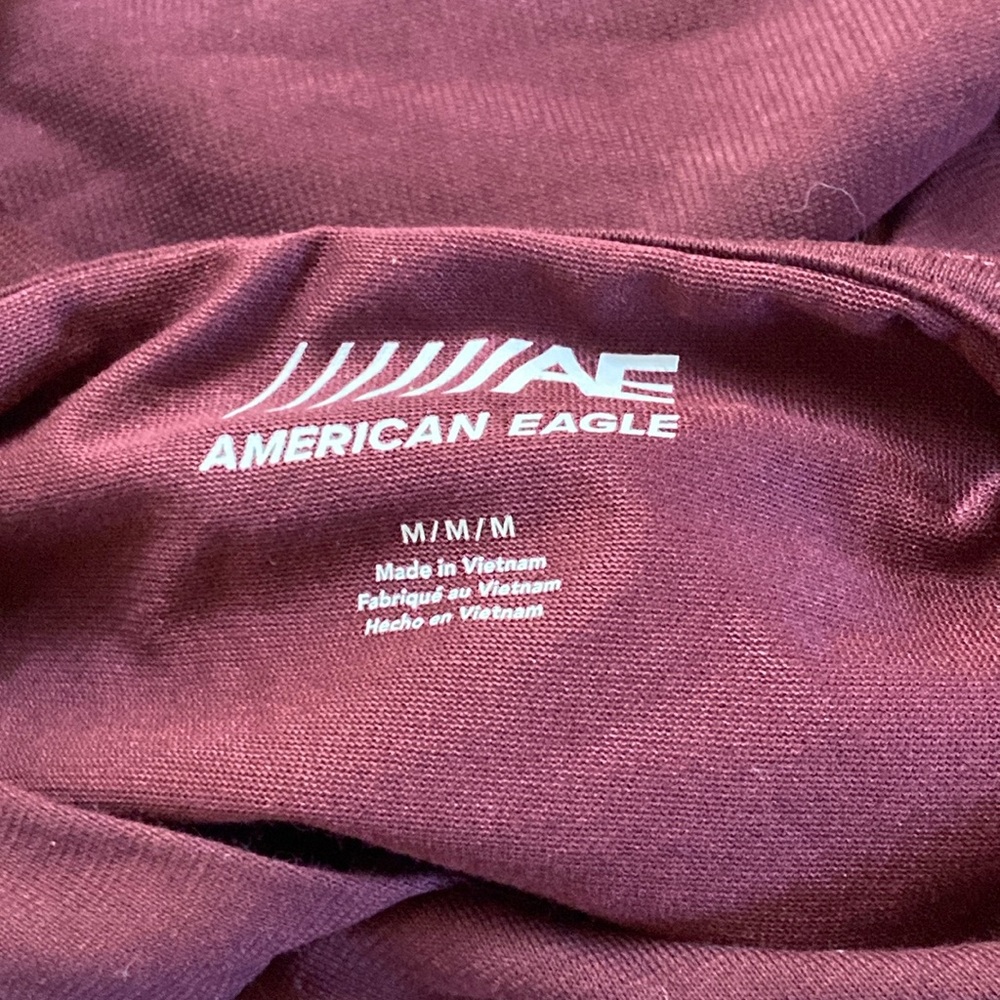 Men's American Eagle Maroon pullover  long sleeve hoodie tee sz medium EUC - Picture 6 of 6